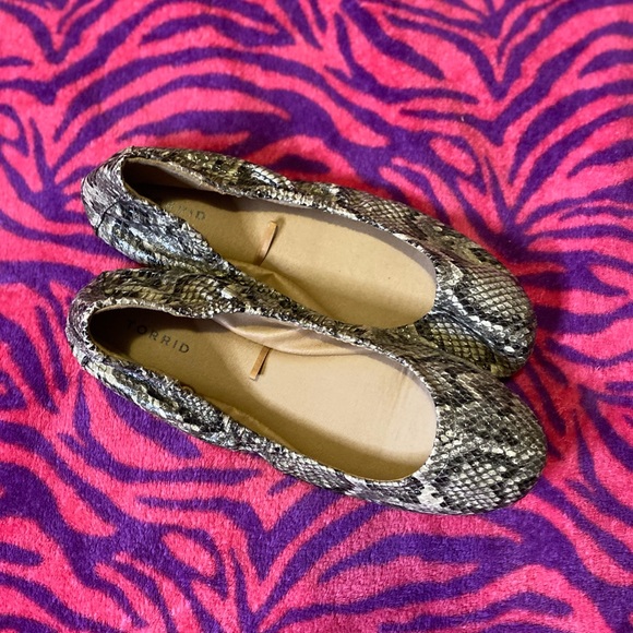 Torrid snakeskin ballet flats - Picture 3 of 8